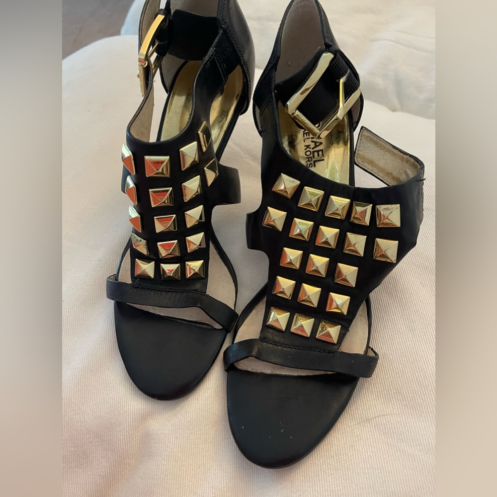 Michael Kors Black and Gold Leather Heels